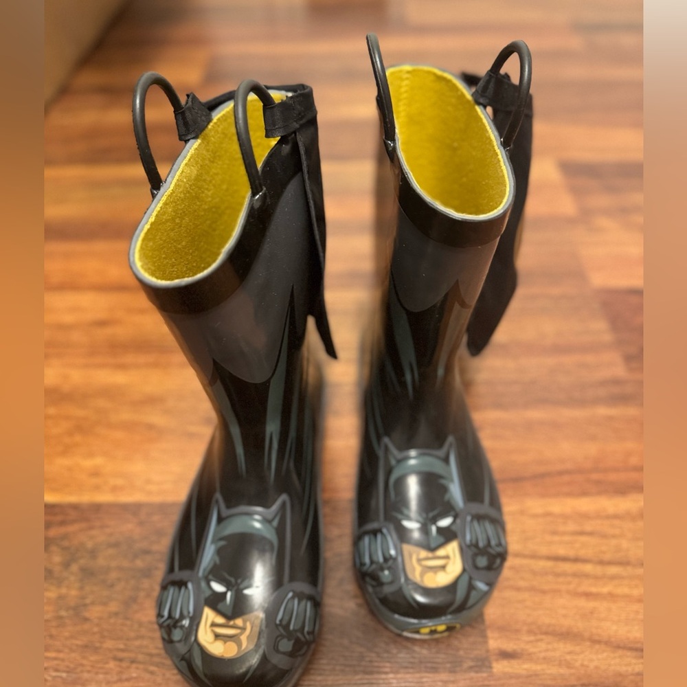 Brand new kids rainboots